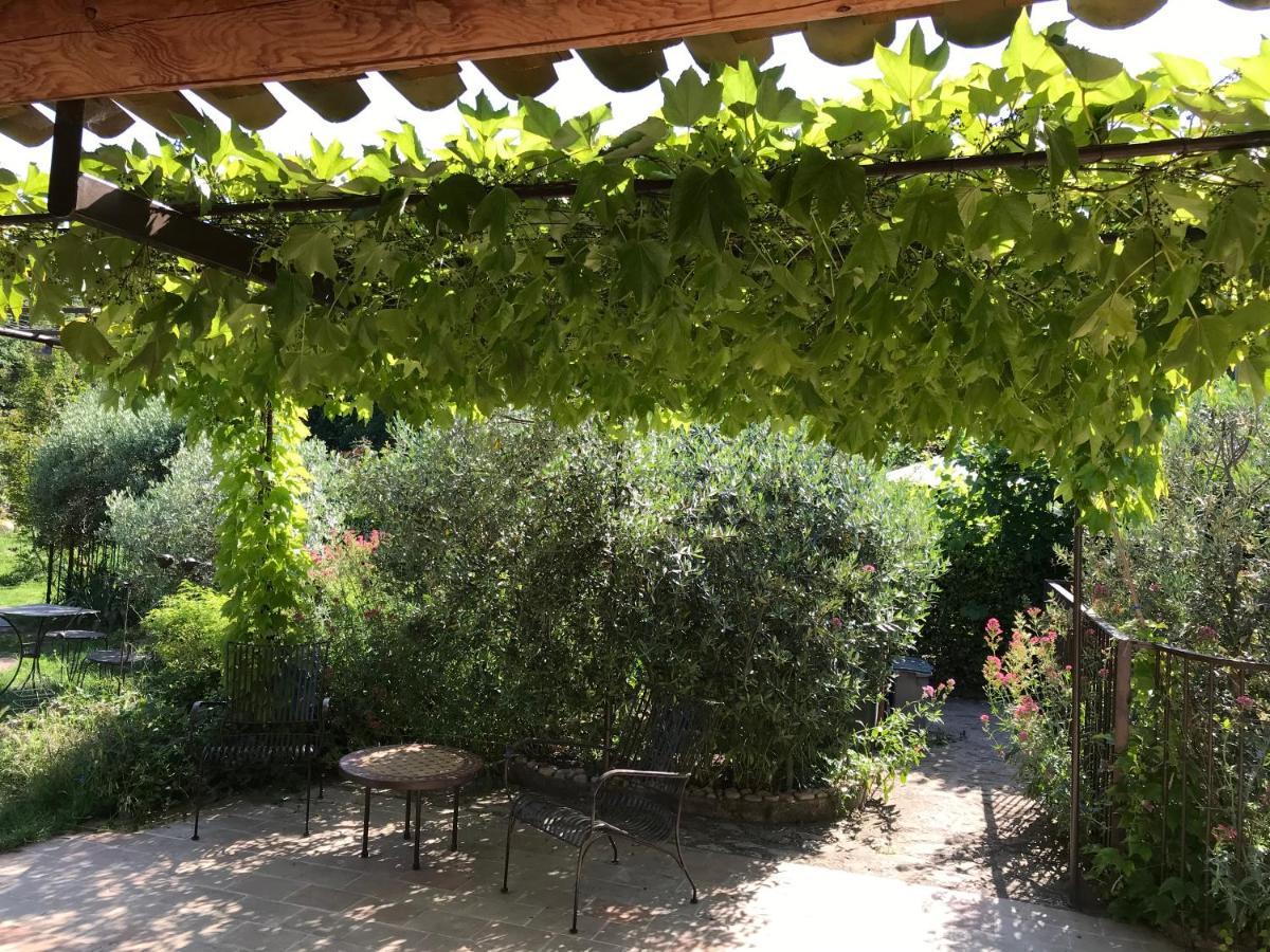 Appartement Dans Mas Provencal Grans Экстерьер фото