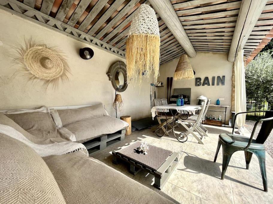 Appartement Dans Mas Provencal Grans Экстерьер фото