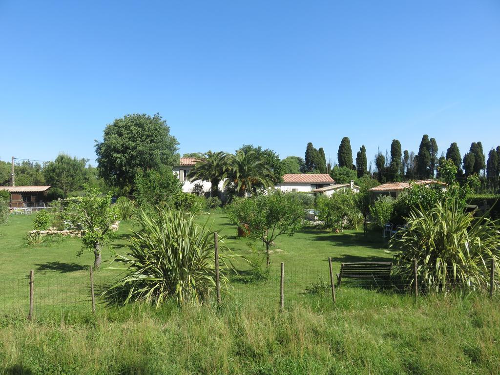 Appartement Dans Mas Provencal Grans Экстерьер фото