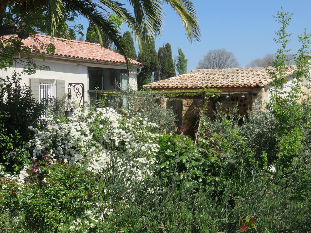 Appartement Dans Mas Provencal Grans Экстерьер фото