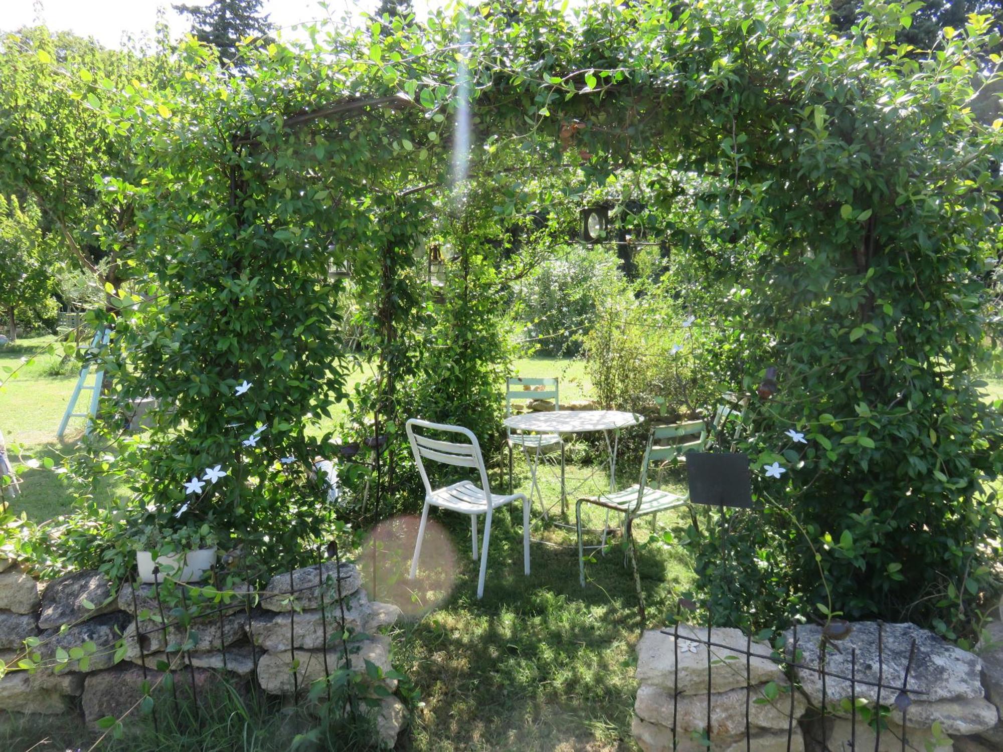 Appartement Dans Mas Provencal Grans Экстерьер фото